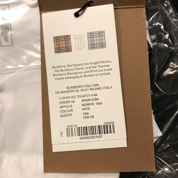 BURBERRY AUTHENTIC BABY WHITE LOGO T- SHIRT SIZE 12 MONTHS - Picture 2 of 4